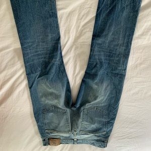 True craft medium wash jeans
